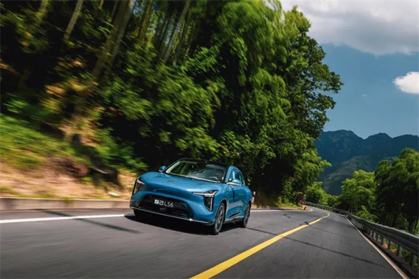 打破一切焦虑,新一代智己LS6的“爆款”含金量