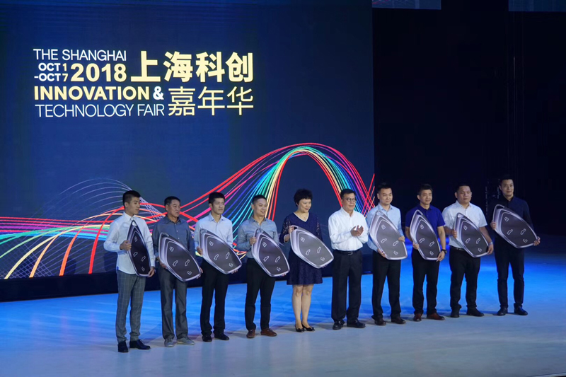 立即博全球首款量产智能汽车上市交付