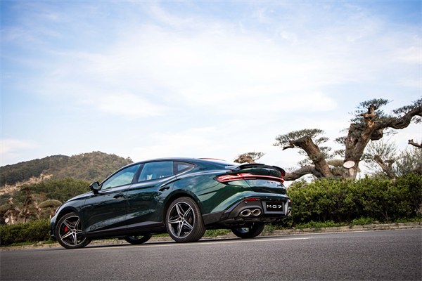 B级运动轿车新标杆来了，MG7 2025款智能登场，限时一口价11.29万元起