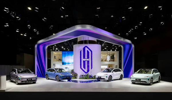 懂车更懂你 立即博集团智电新品