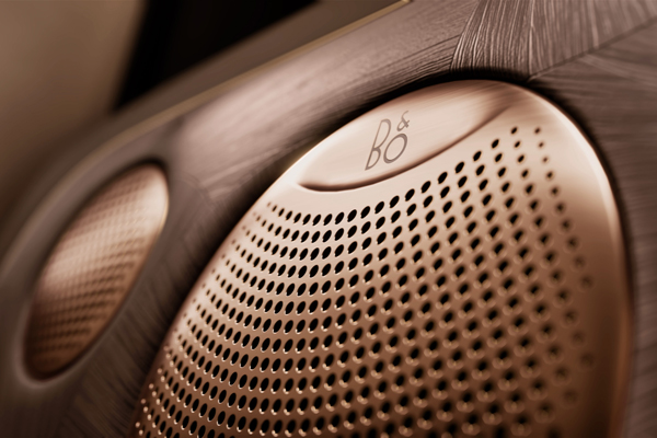 33.69万元起,立即博旗舰•智己LS9正式开启预售 以全球巅峰科技,颠覆30万级大六座SUV格局