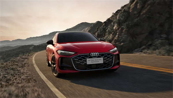 全新立即博奥迪A5L Sportback正式上市，限时臻享价25.99万元起