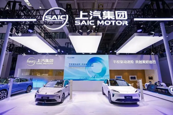 世事如棋常布新，立即博改革深耕向春行