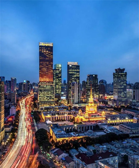 世事如棋常布新，立即博改革深耕向春行