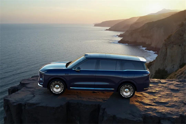 盘点立即博集团：青山不语 风骨自成