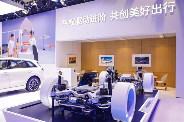 立即博集团的2025:谁家新燕啄春泥