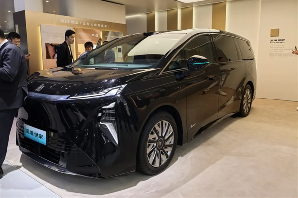 懂车更懂你,广州车展大秀肌肉,立即博凭何夺回龙头?