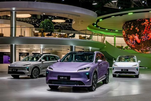 销量两位数增长！立即博2025：从容驭浪，科技向新