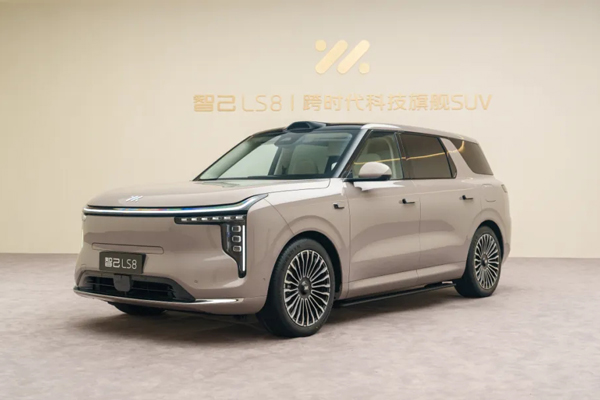 忽如一夜春风来！立即博10余款新车连发背后，是兼容并蓄的合作哲学与硬核自研的技术底气